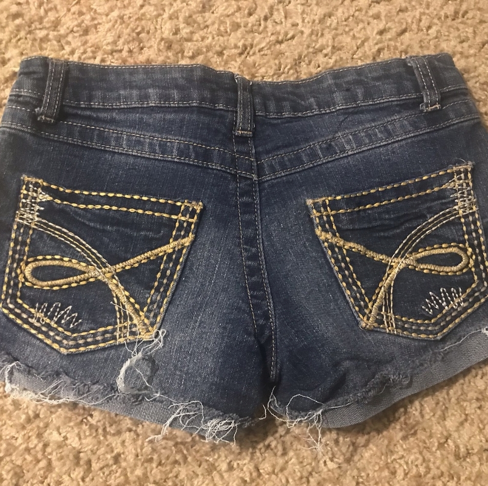Shorts - Picture 2 of 2